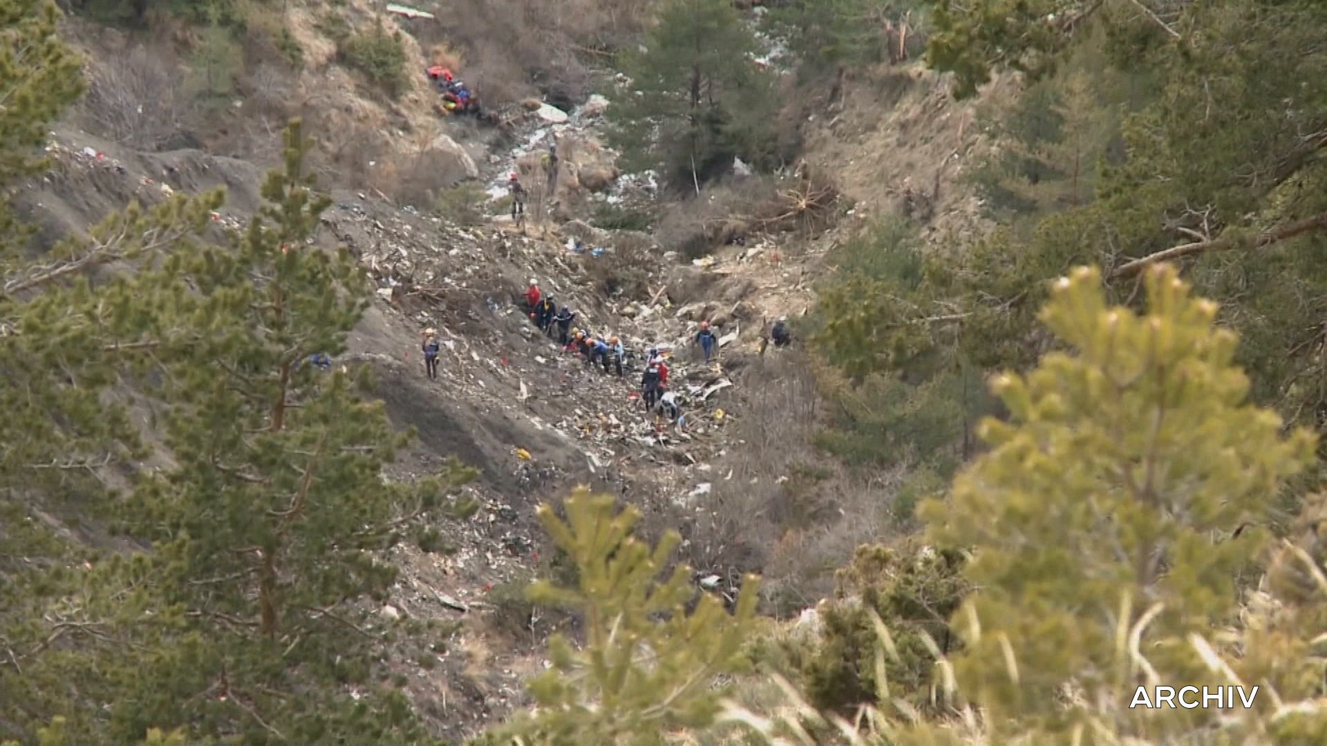 Video: 11 Jahre nach Germanwings-Absturz: Hinterbliebene klagen gegen die Bundesrepublik