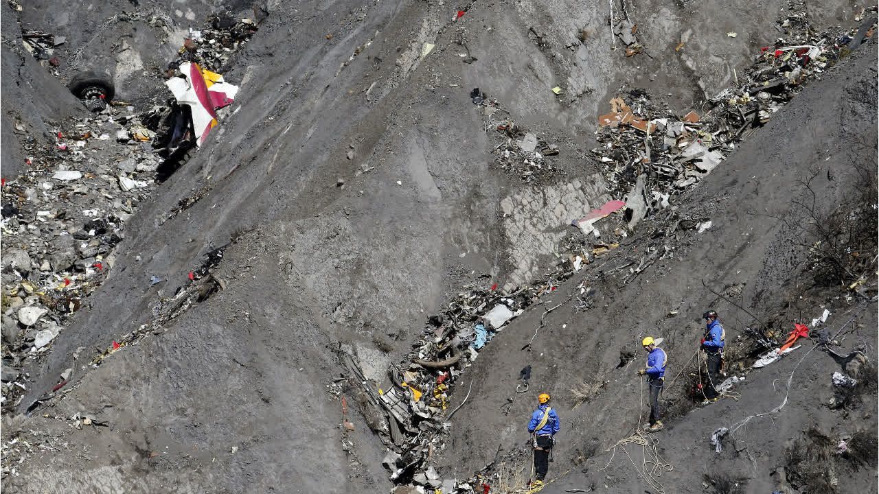 Video: 11 Jahre nach Germanwings-Absturz: Hinterbliebene verklagen Deutschland