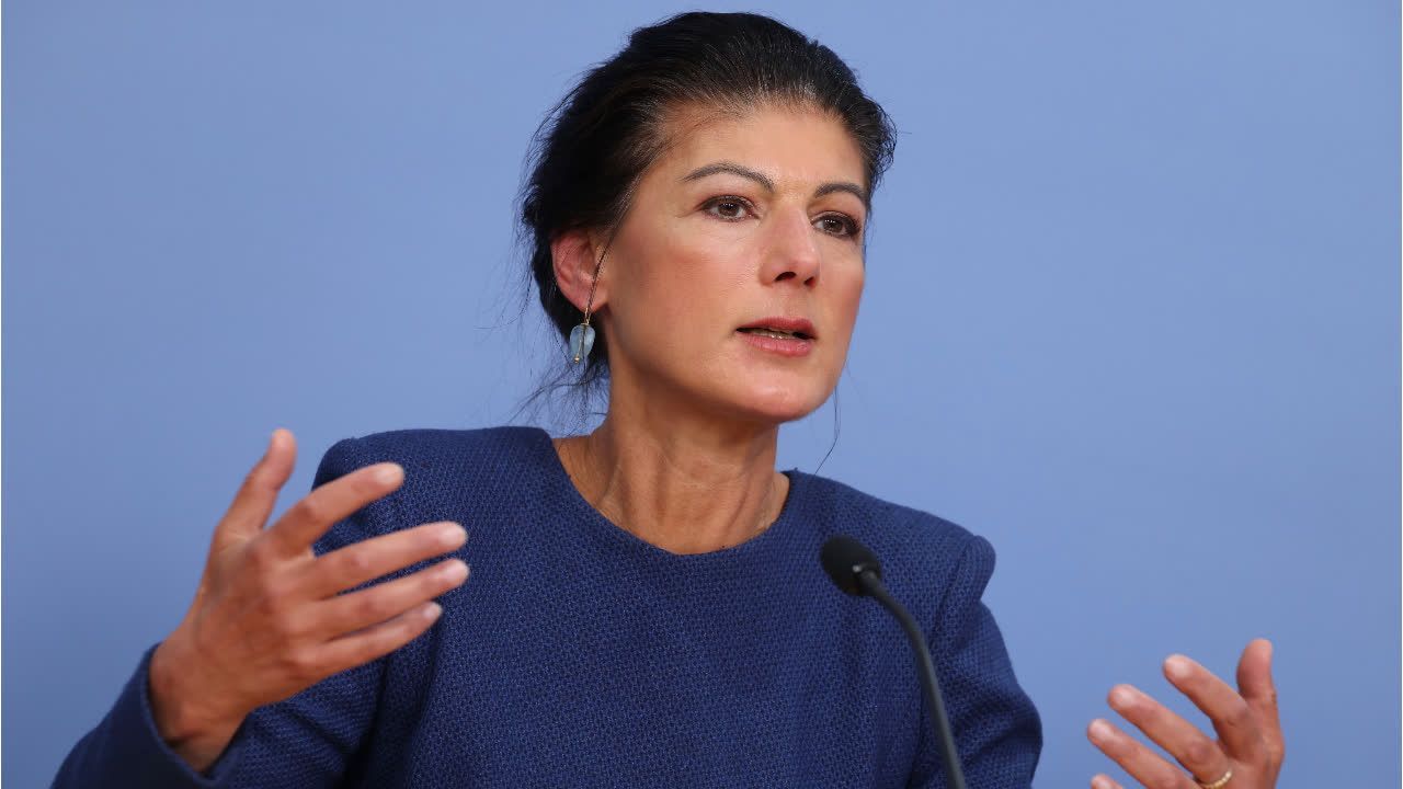 Video: Wagenknecht fordert Höcke zum Duell