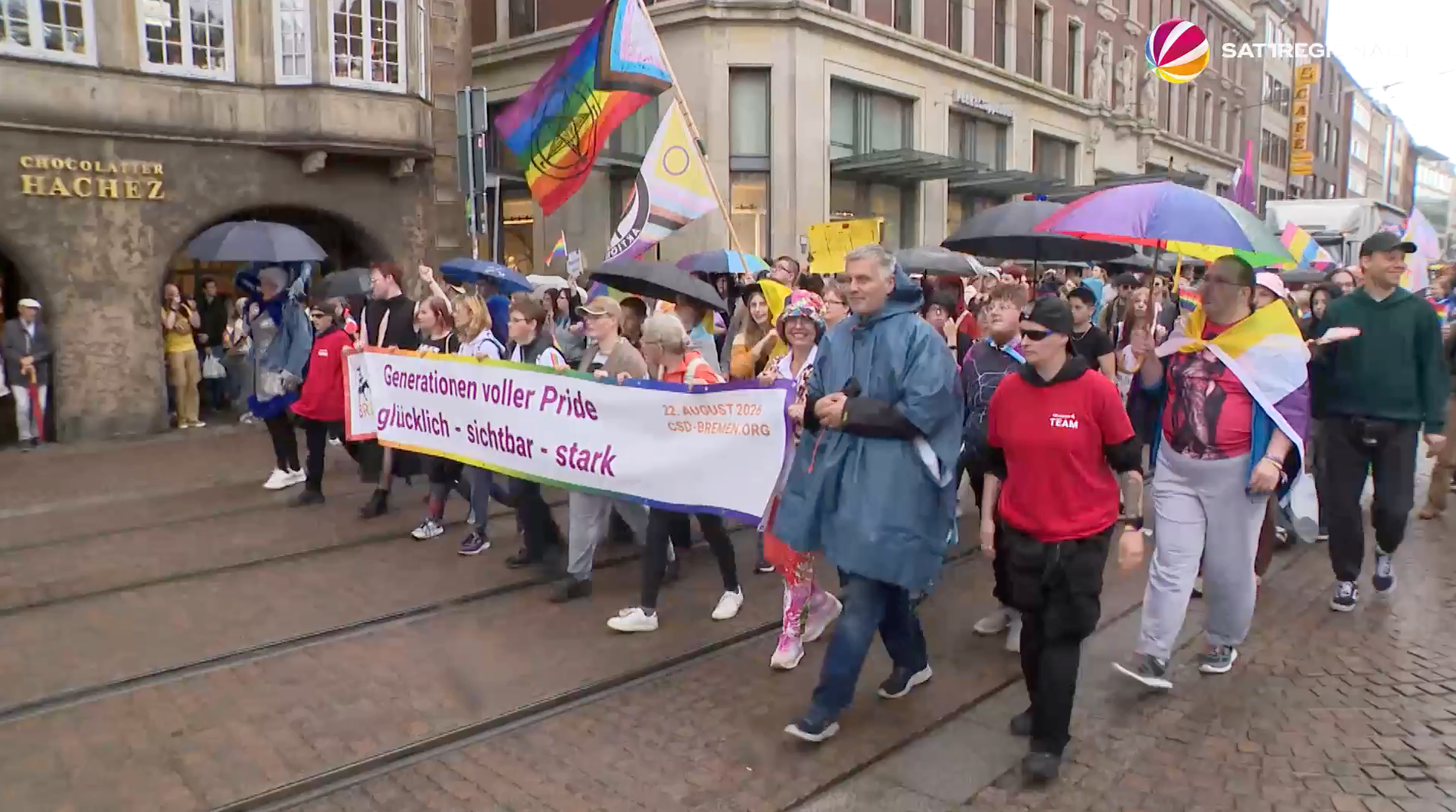 Video: CSD in Bremen: 30.000 Menschen setzen Zeichen gegen Hass