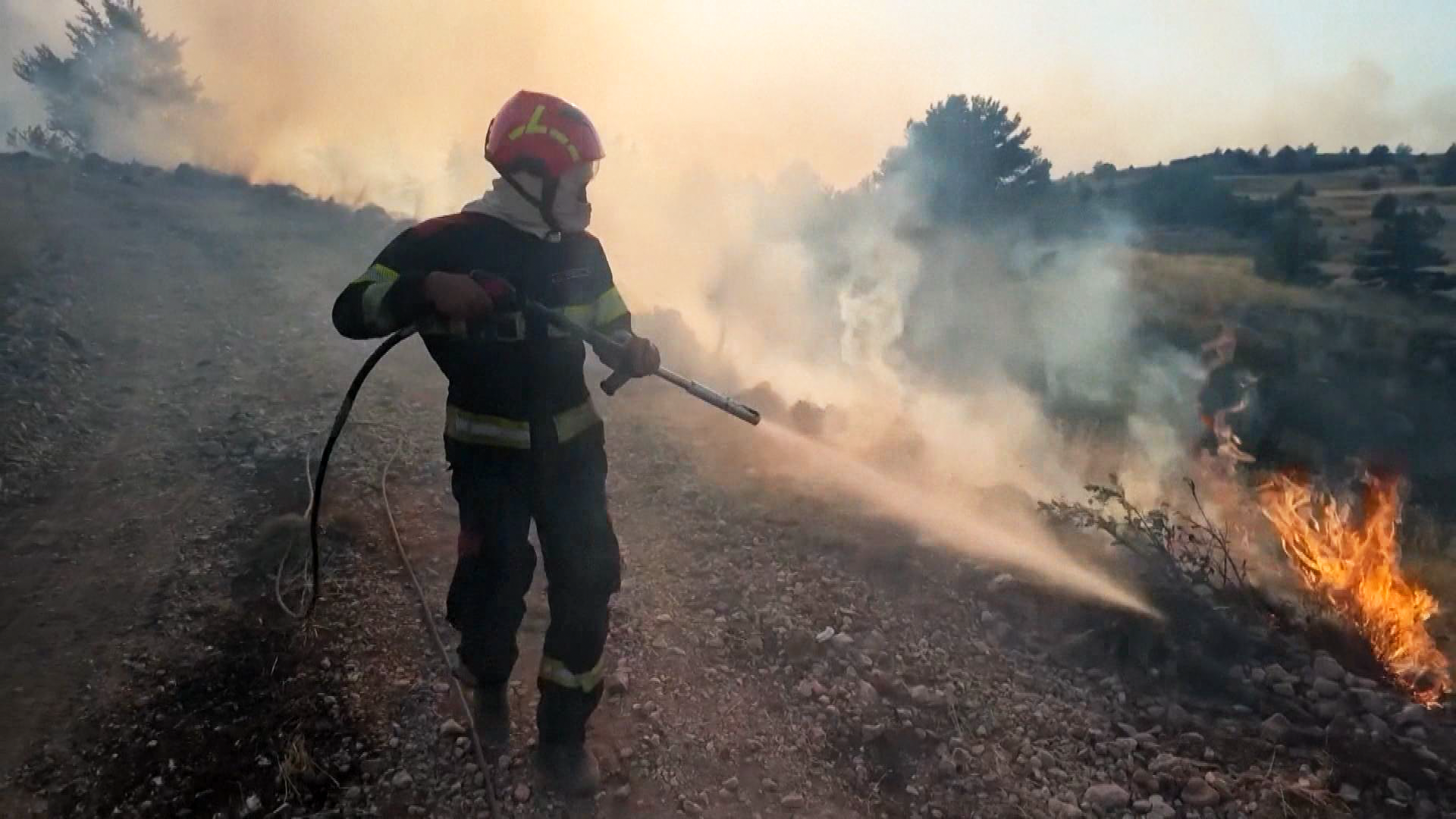 Video: Gewaltiges Feuer in Bosnien