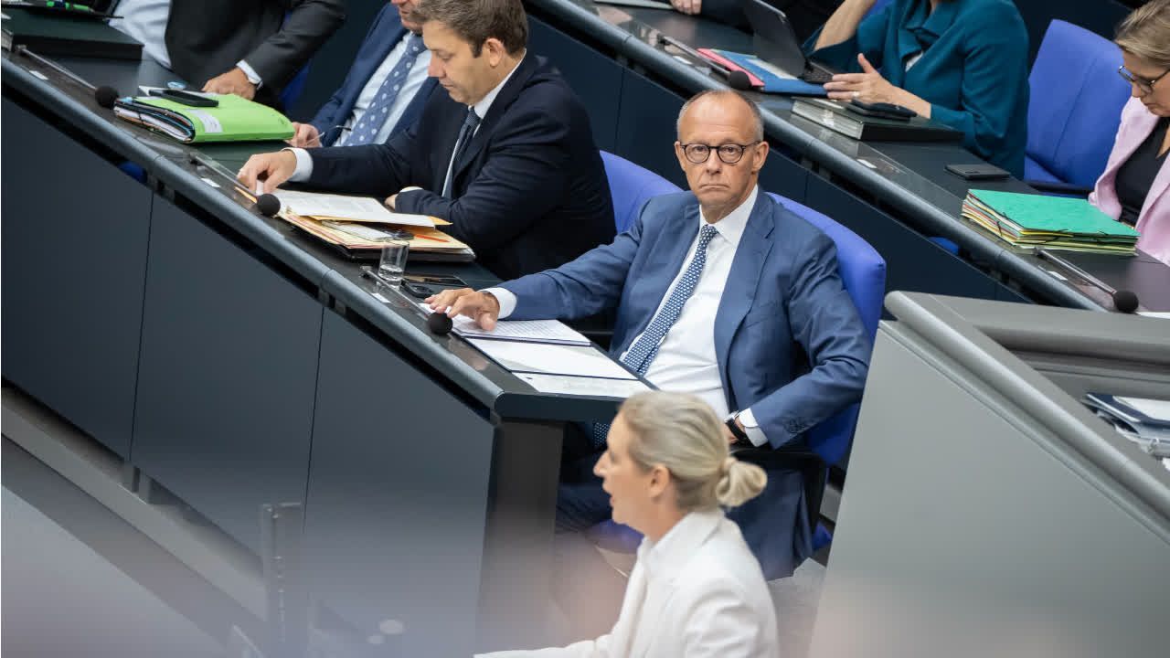Video: Union fällt in Umfrage unter 20 Prozent
