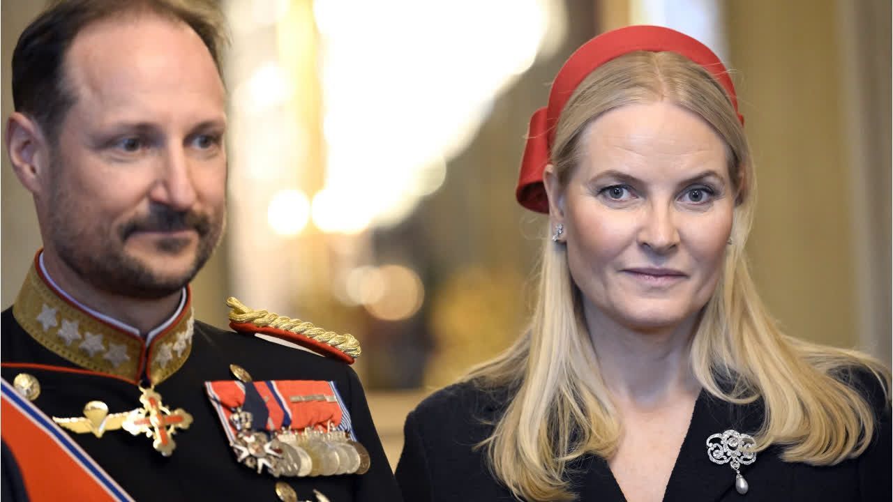 Video: König Haakon brachte Mette-Marit ins Krankenhaus