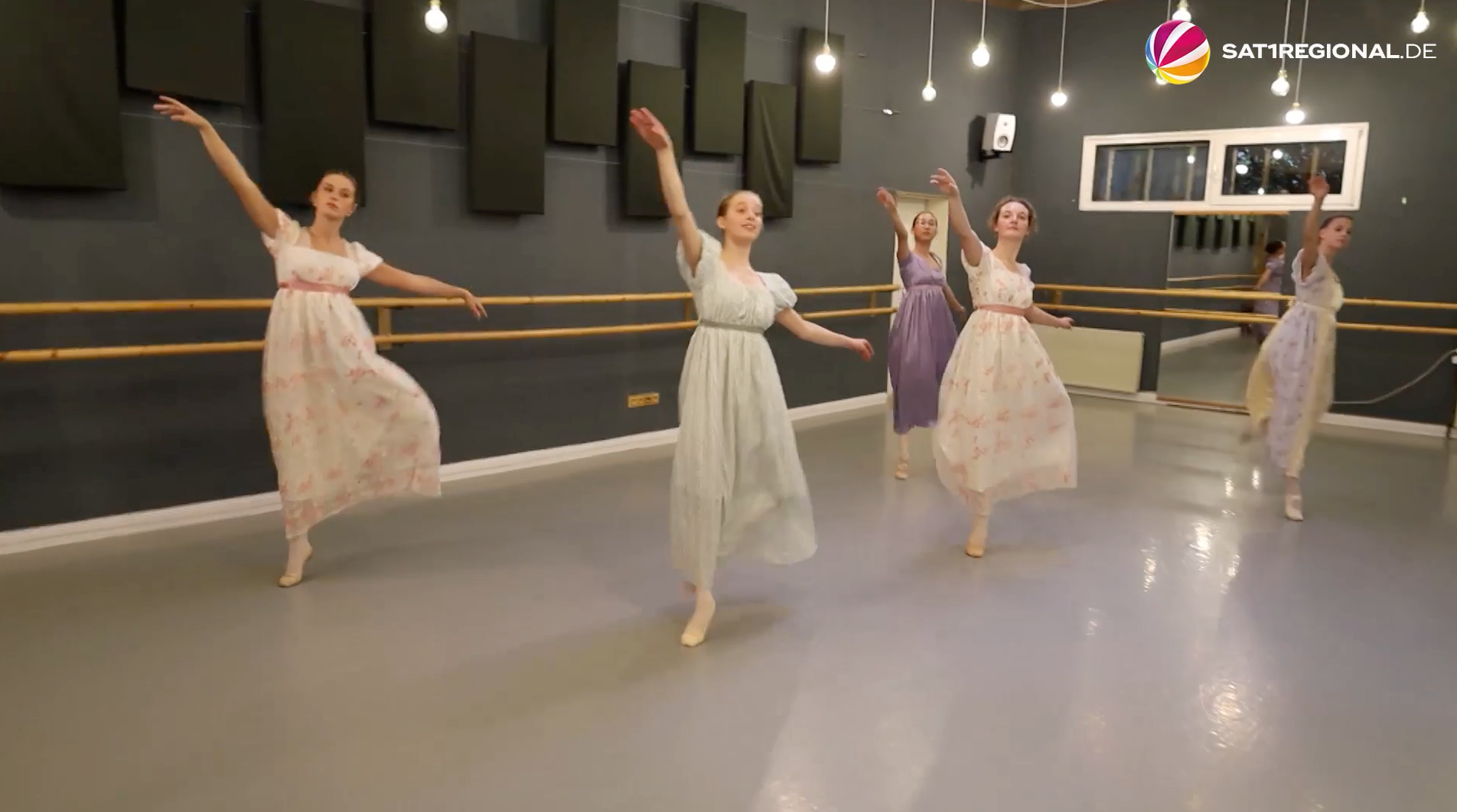 Video: Tänzerin aus der Ukraine rettet Lübecks Balletttradition