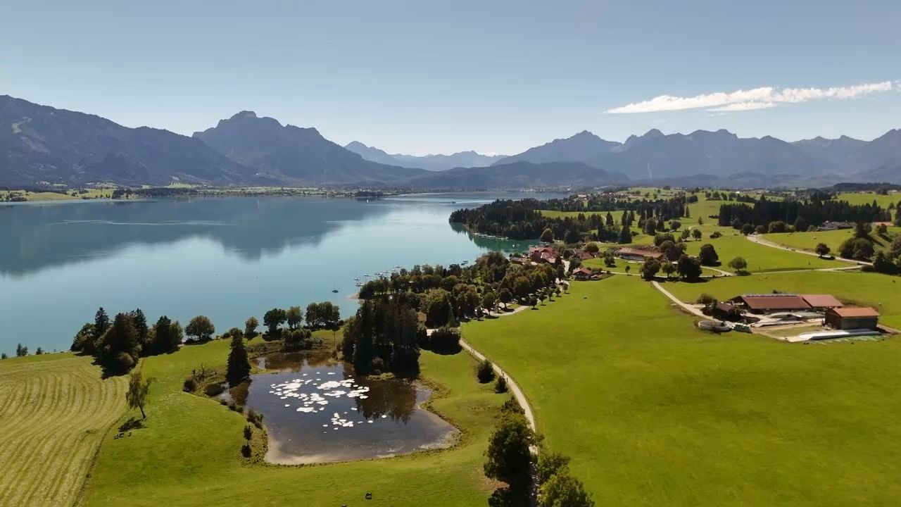 Video: Spätsommer in Bayern: Badewetter am Forggensee