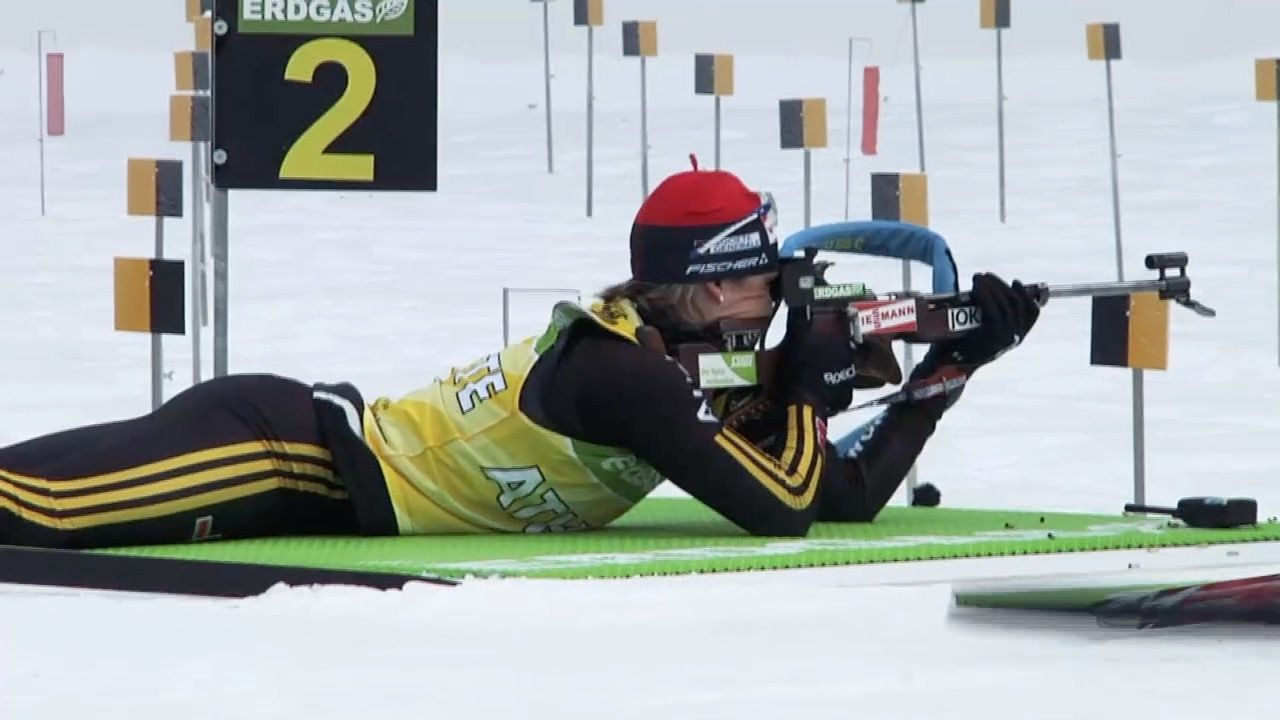 Video: Bayernsport: Reporterin Zoe trainiert mit Langlauf-Profis in Ruhpolding