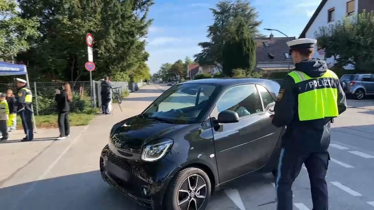 Video: Schulstart in Bayern: Polizei verstärkt Gurtkontrollen