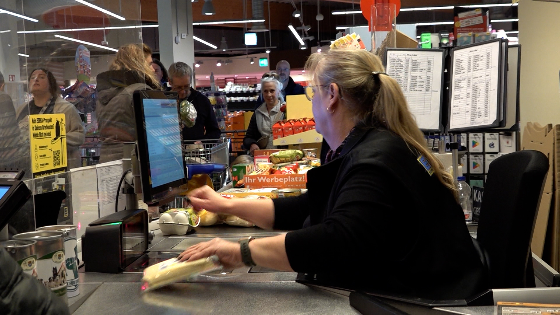 Video: Mindestlohn-Erhöhung betrifft 1,2 Mio. Jobs