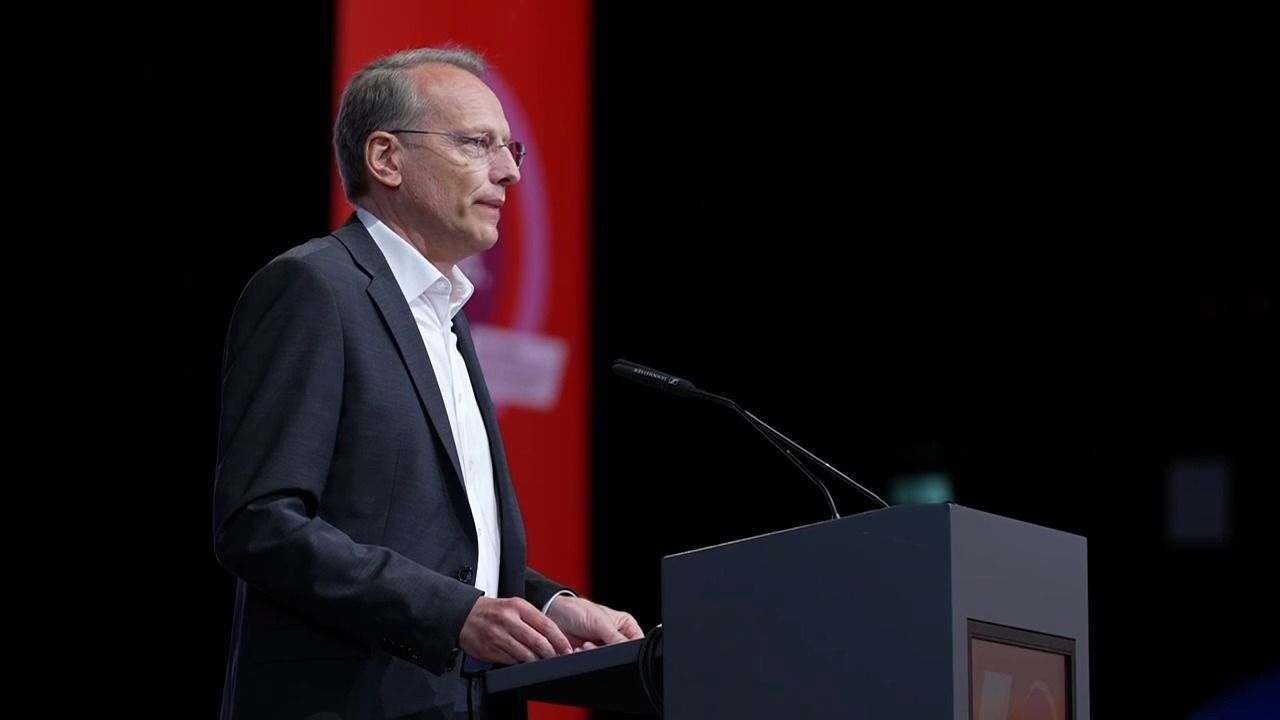 Video: DGB-Konferenz: Tariftreue, Krankschreibung und Söder Auftritt