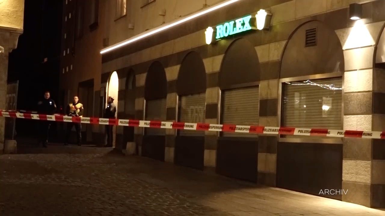 Video: Urteil im Juwelierraub: 53-Jährige zu mehrjähriger Haft verurteilt