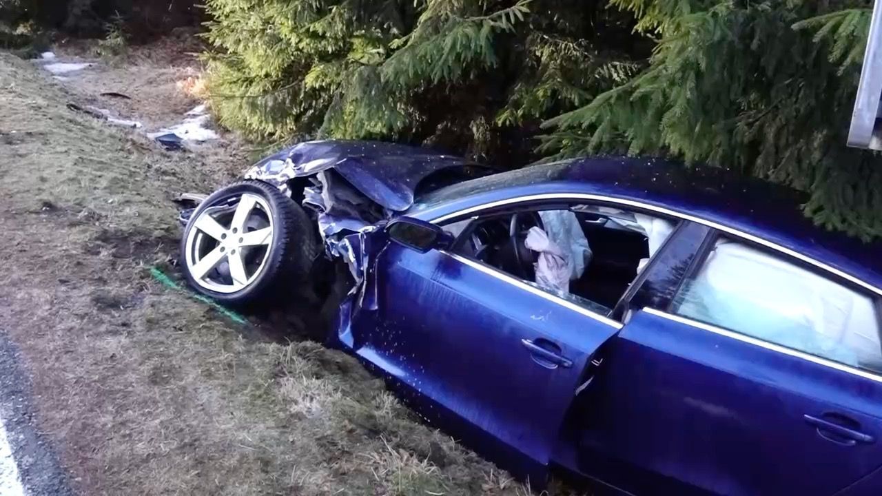 Video: Tragischer Autounfall in Sparneck: Frau bei Frontalcrash gestorben