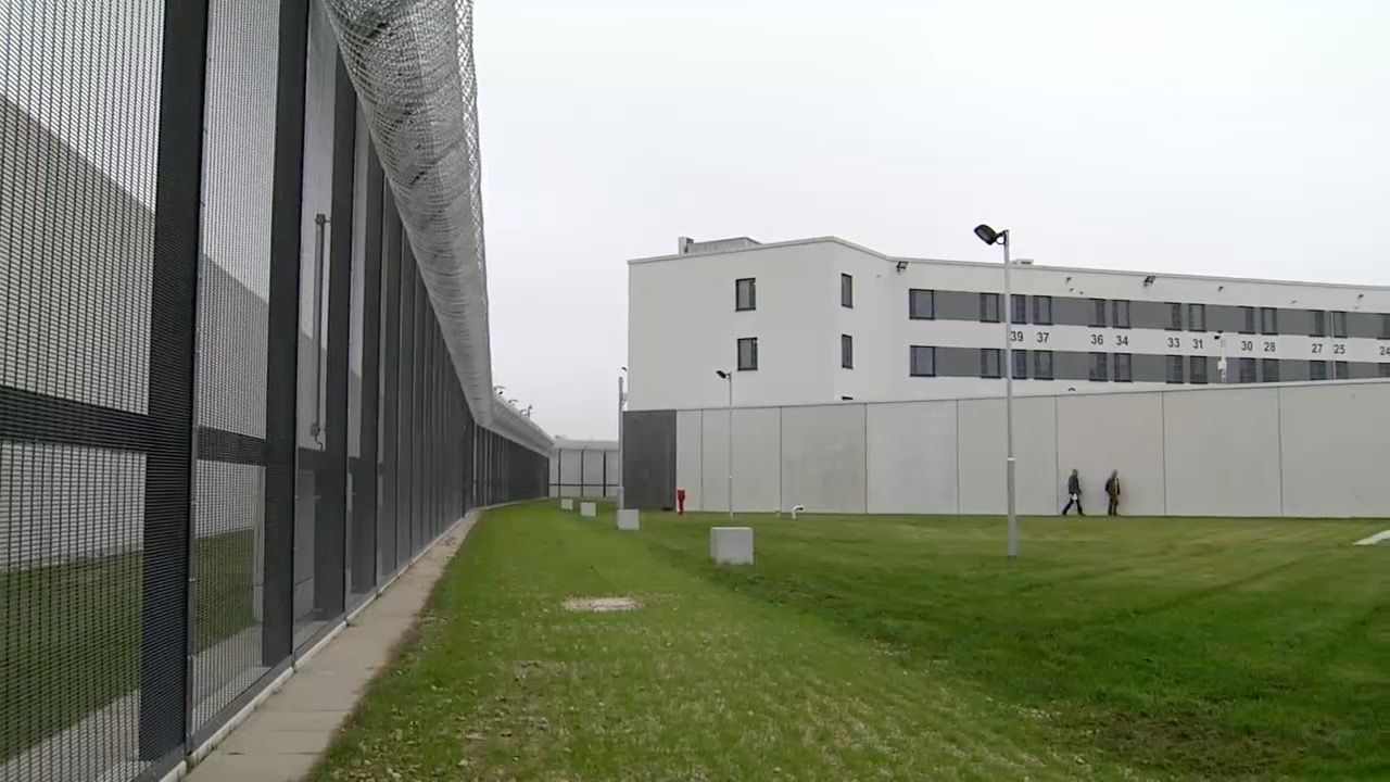 Video: Nach Misshandlungsvorwürfen: Mehr Schutz für Gefangene in Bayern