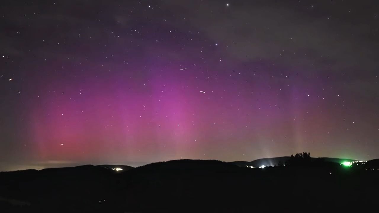 Video: Polarlichter über Bayern: Himmel leuchtet lila und grün