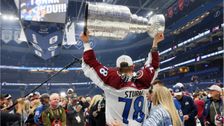 German NHL fairy tale: Nico Sturm and Colorado Avalanche win Stanley Cup