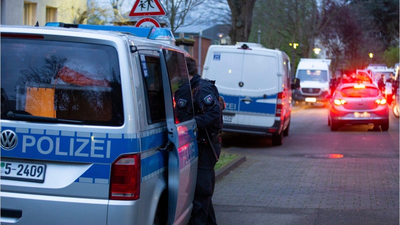 Polizei bestätigt: "Tagtäglich werden in Deutschland Geflüchtete angegriffen"