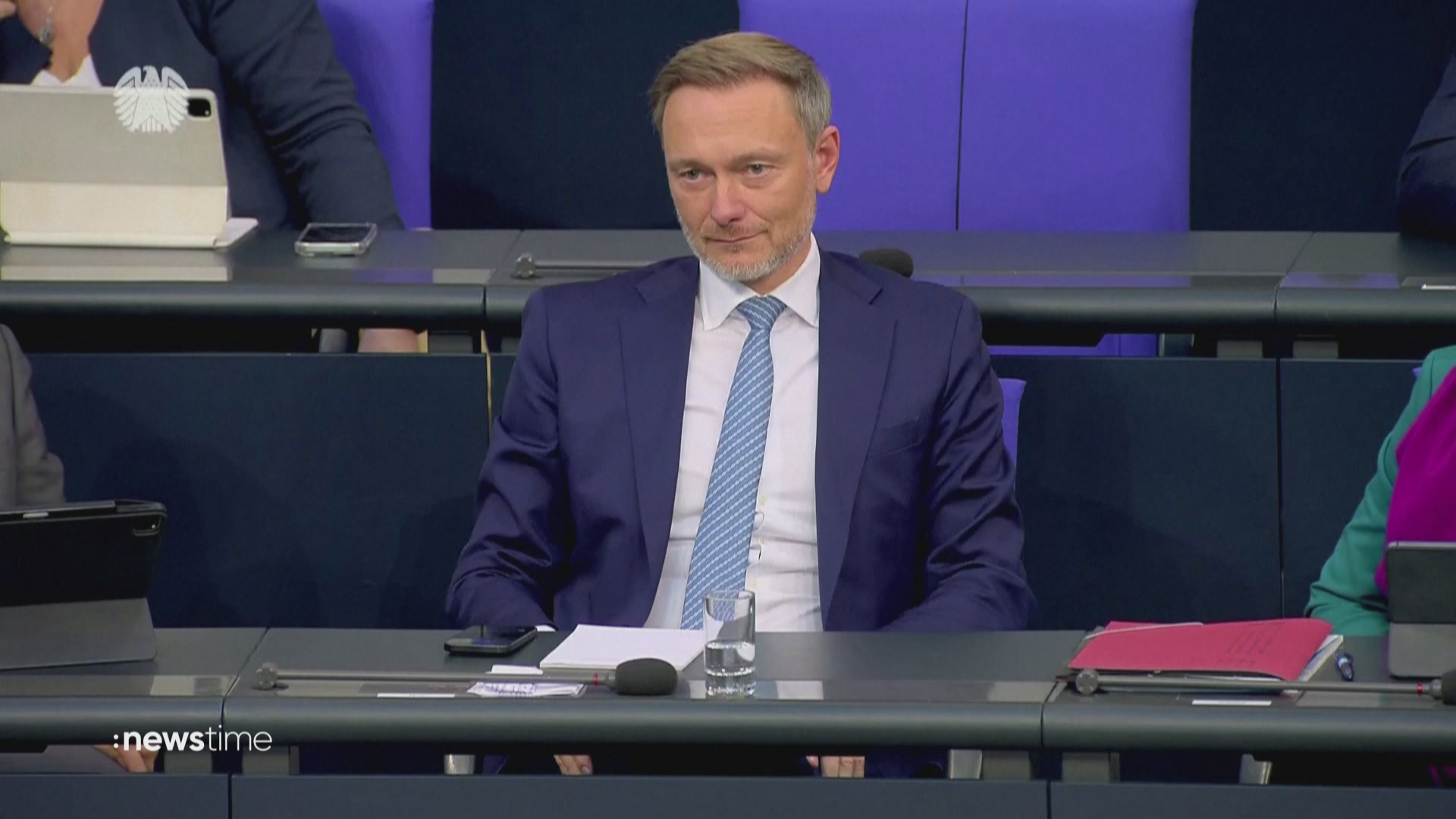 Haushalt 2024: Politiker:innen ringen um Sparmaßnahmen