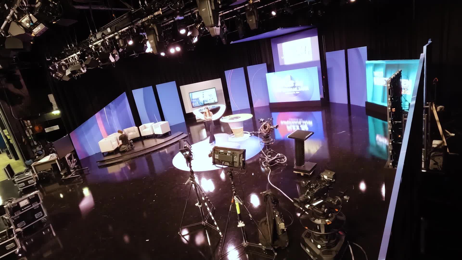 Hinter den Kulissen: Aufbau der PULS 24 Wahlzentrale