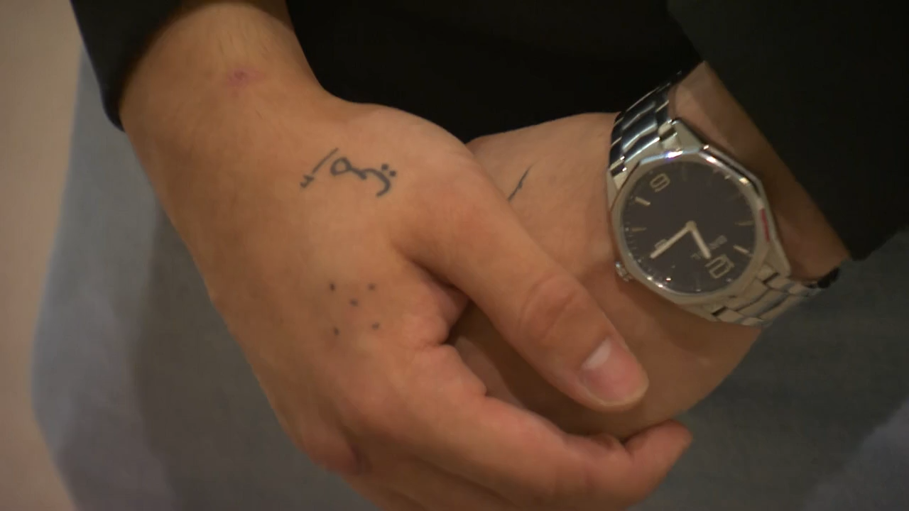 Video: Zellenmitbewohner verteidigt Terrorverdächtigen: "Er ist ein normaler Junge“