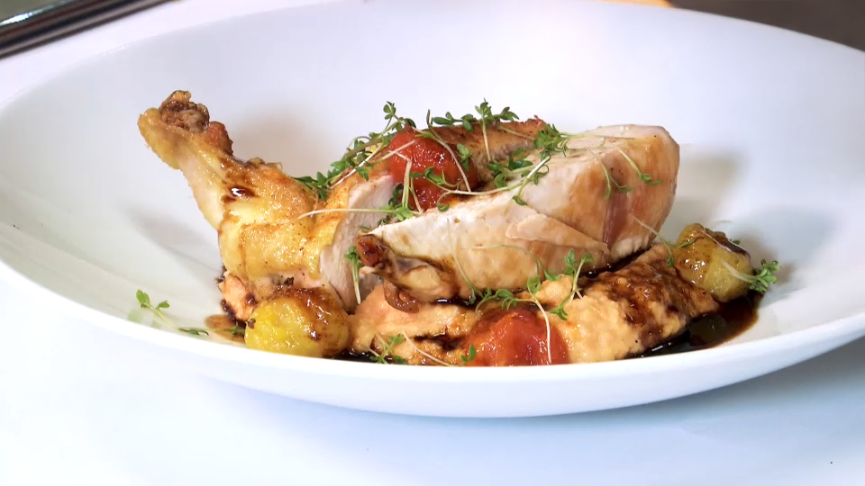 Video: 10er Menü: Gebratene Hühnerbrust mit Polenta